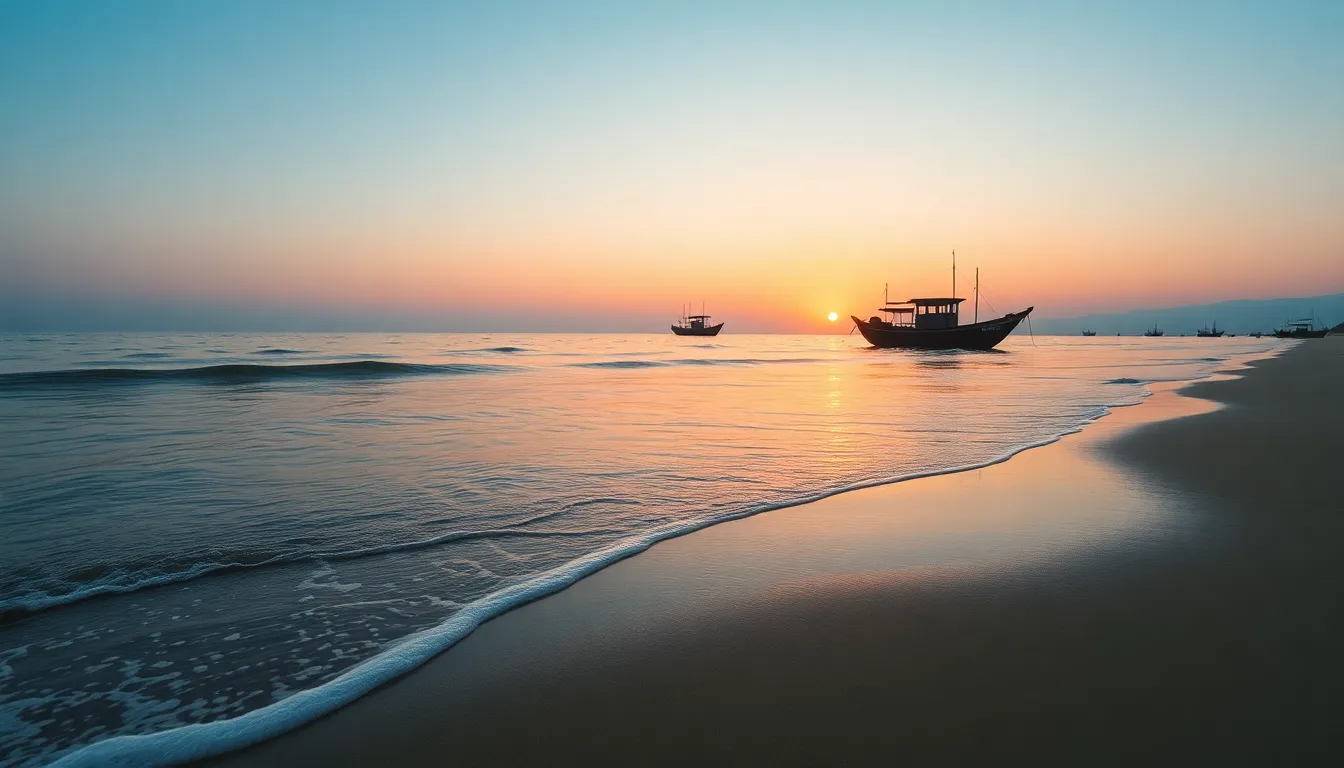 강릉 해변의 파란 바다와 하얀 파도가 어우러진 풍경